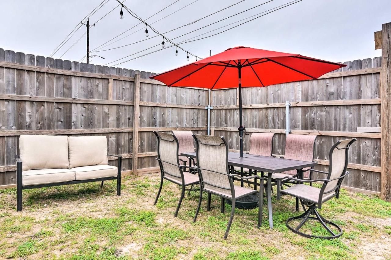 Beautiful Galveston Apt With Deck Less Than 3 Mi To Dtwn! Екстериор снимка